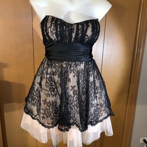 Lace short dress